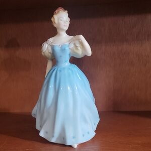 Royal Doulton "Enchantment" Figurine HN 2178 Bone China 1958 Retired England